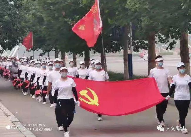 动保协会回应昆明动物园“猴猫共处”事件：猫被救出后会带回北京猫屋